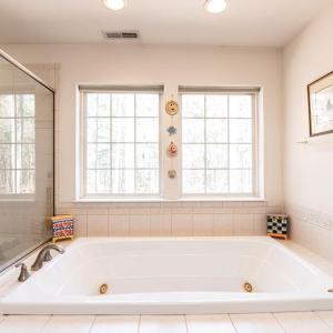 Luxurious jetted tub