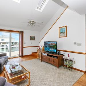 Living Room With Walkout to Deck