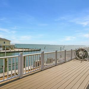 Main Level Deck With Bay View
