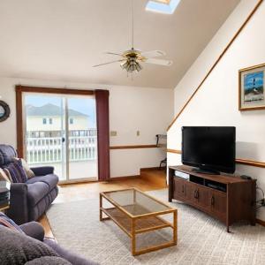 Living Room with Deck Access