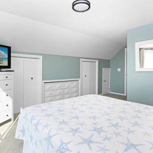 Photo #24 of 37493 BAYSIDE DR, GREENBACKVILLE, VA 0.2 acres