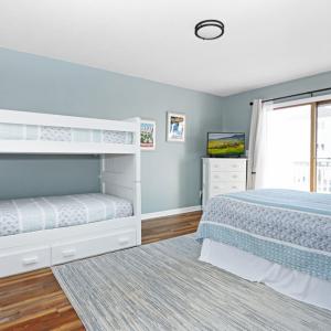 Photo #29 of 37493 BAYSIDE DR, GREENBACKVILLE, VA 0.2 acres