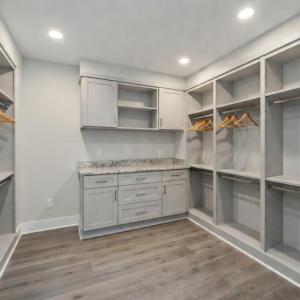 Primary Closet , Picture is of like model