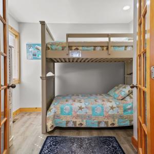 Photo #19 of 4475 DEEP HOLE RD, CHINCOTEAGUE, VA 0.2 acres