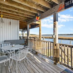 Photo #11 of 7718 EAST SIDE RD, CHINCOTEAGUE, VA