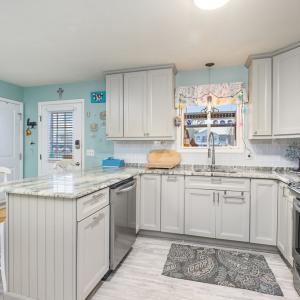 Photo #15 of 7718 EAST SIDE RD, CHINCOTEAGUE, VA