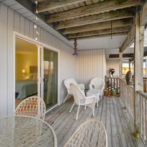 Photo #30 of 7718 EAST SIDE RD, CHINCOTEAGUE, VA