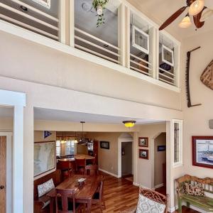 sunroom looking up to loft