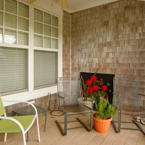 Sitting Porch