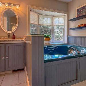 Owner Suite Bathroom 1st Floor