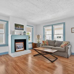 Photo #10 of 4214 MAIN ST, CHINCOTEAGUE, VA 0.1 acres