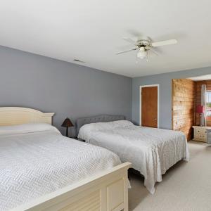 Photo #23 of 4250 BENNETT LN, CHINCOTEAGUE, VA 0.4 acres