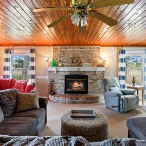 Photo #5 of 4250 BENNETT LN, CHINCOTEAGUE, VA 0.4 acres