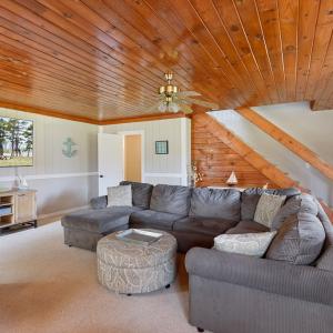 Photo #7 of 4250 BENNETT LN, CHINCOTEAGUE, VA 0.4 acres