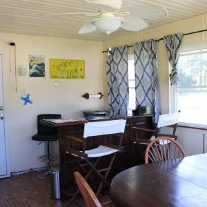 sunroom off back of utility room