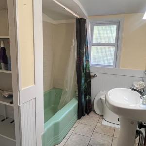 Upstairs Bathroom