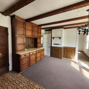 Spacious Kitchen