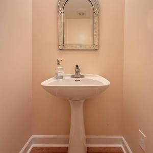Powder room