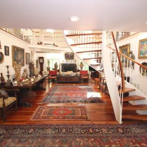 Living room, View when entering the home.