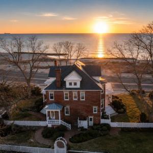 Photo #2 of 306 BAY AVE, CAPE CHARLES, VA 0.5 acres