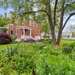 Photo #44 of 306 BAY AVE, CAPE CHARLES, VA 0.5 acres