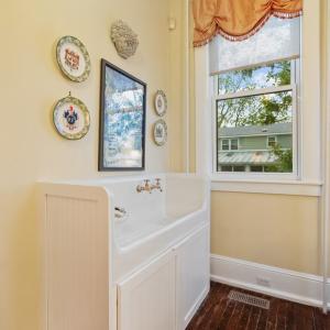 Photo #63 of 306 BAY AVE, CAPE CHARLES, VA 0.5 acres