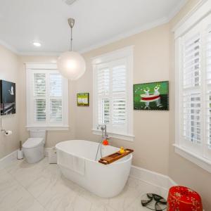 Photo #69 of 306 BAY AVE, CAPE CHARLES, VA 0.5 acres