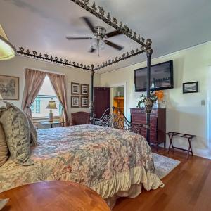 Photo #123 of 212 BAY AVE, CAPE CHARLES, VA 0.3 acres