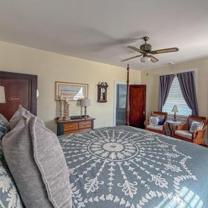 Photo #126 of 212 BAY AVE, CAPE CHARLES, VA 0.3 acres