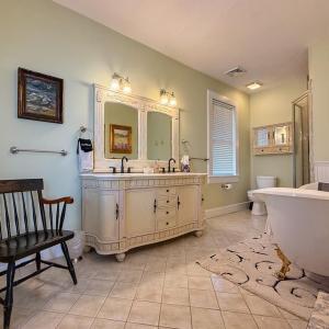 Photo #144 of 212 BAY AVE, CAPE CHARLES, VA 0.3 acres