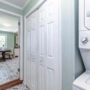 Laundry with Storage