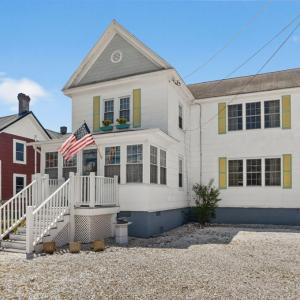 Photo #2 of 6390 CHURCH ST, CHINCOTEAGUE, VA 0.1 acres