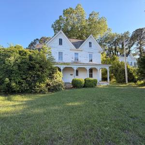 Photo #3 of 104 MARKET ST, ONANCOCK, VA 0.3 acres