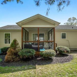 Photo #2 of 37059 SEAHORSE RD, GREENBACKVILLE, VA 0.2 acres