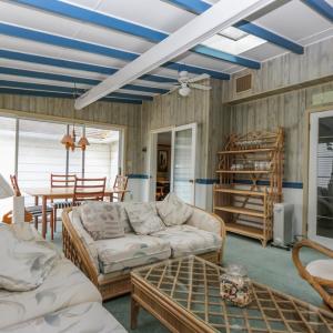 Photo #10 of 6245 OCEAN BLVD, CHINCOTEAGUE, VA 0.1 acres