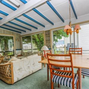 Photo #8 of 6245 OCEAN BLVD, CHINCOTEAGUE, VA 0.1 acres