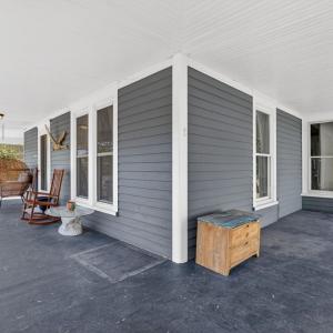 Wrap Around Front Porch