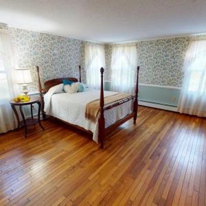 First floor primary bedroom