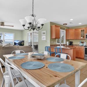 Photo #38 of 5061 BAY COLONY LN, CHINCOTEAGUE, VA 0.4 acres