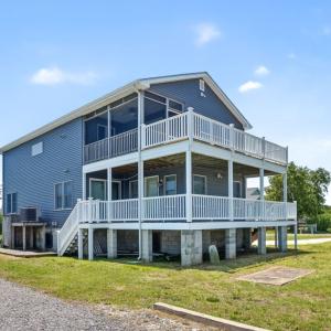 Photo #4 of 5061 BAY COLONY LN, CHINCOTEAGUE, VA 0.4 acres