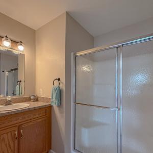 In Law Suite Primary Full Bathrom