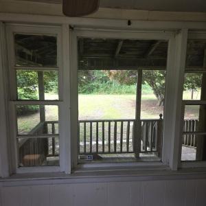 Porch/Picture Window