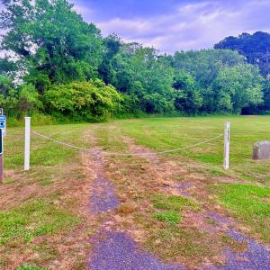 To Community Boat Ramp/Pier