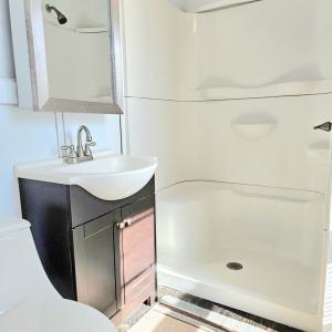 43A Bathroom Upstais