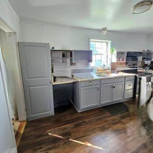 43B Kitchen