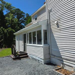 43B Screen In Porch