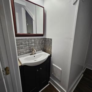 43A Downstairs Bathroom