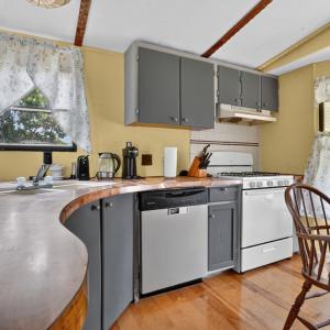 Photo #10 of 8145 SEASHELL DR, CHINCOTEAGUE, VA 0.1 acres