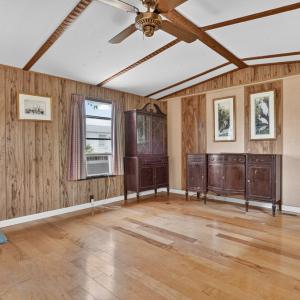 Photo #3 of 8145 SEASHELL DR, CHINCOTEAGUE, VA 0.1 acres