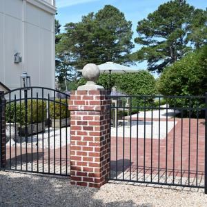 Rear yard gateway